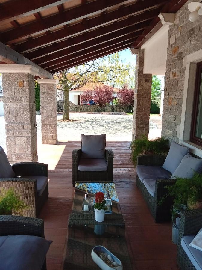 Sežana Castle House Rooms, Swimming Pool & Sauna & Tennis Court & Wine Cellar المظهر الخارجي الصورة