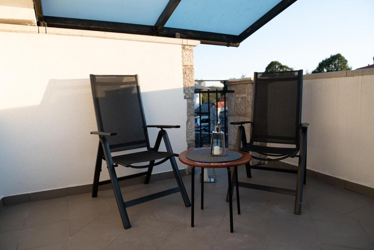 Sežana Castle House Rooms, Swimming Pool & Sauna & Tennis Court & Wine Cellar المظهر الخارجي الصورة